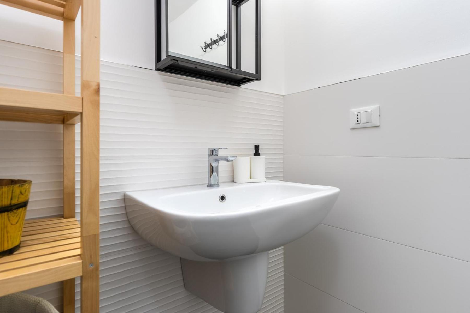 Appartement V-home Nel Centro Del Quadrilatero Con 2 Da Letto *